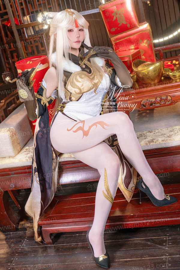 咬一口兔娘 金蛇来财 凝光贺岁写真下载[90P-1V-3.74G]