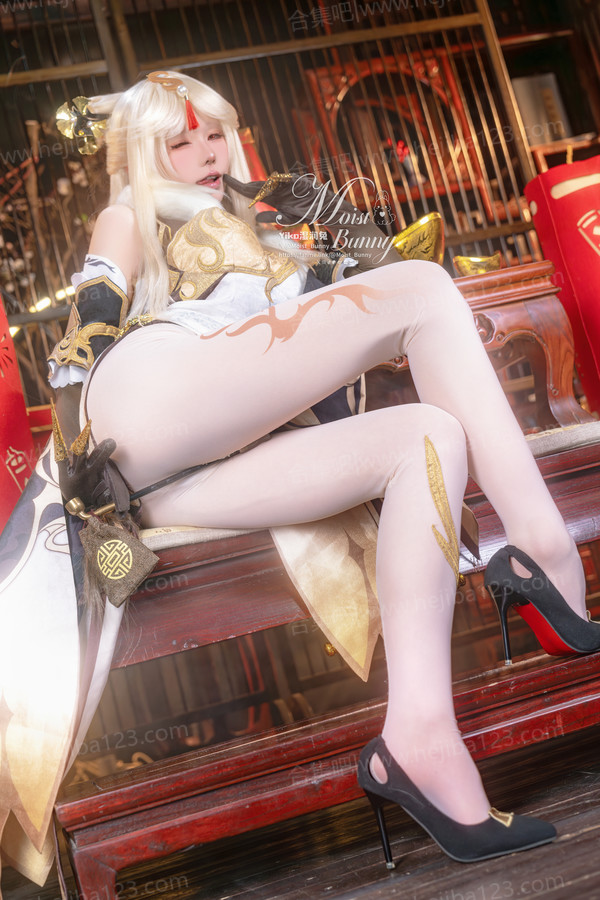 咬一口兔娘 金蛇来财 凝光贺岁写真下载[90P-1V-3.74G]